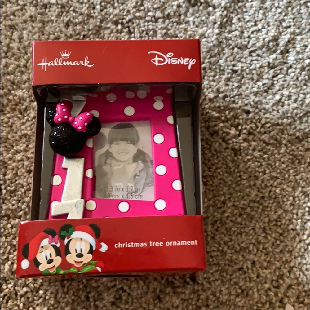 NWT never opened Hallmark 2017 tree ornament
